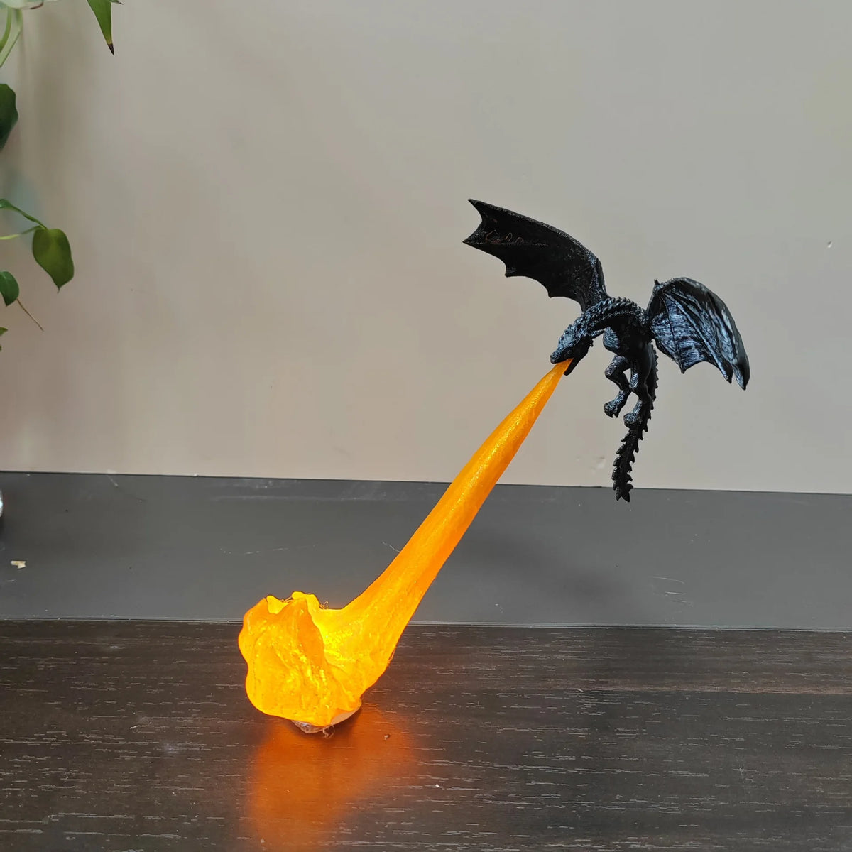 Drakoria™ – Dragon Flame Lamp
